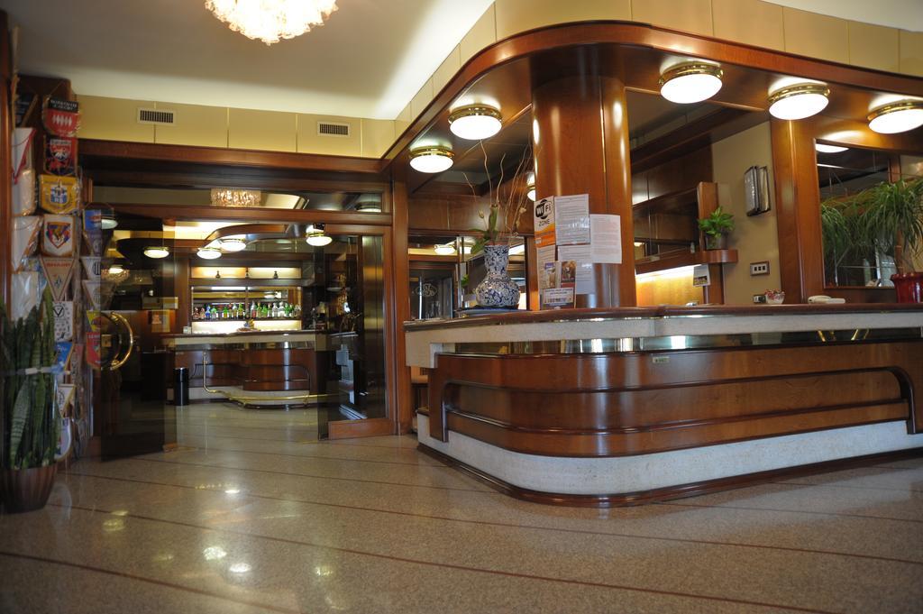 Hotel Le Gronde Cava Manara Exterior foto